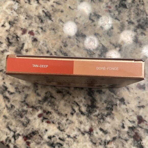 NIB Limited Edition Charlotte Tilbury Mini Hollywood Blush and Glow- Tan/Deep - Picture 10 of 12